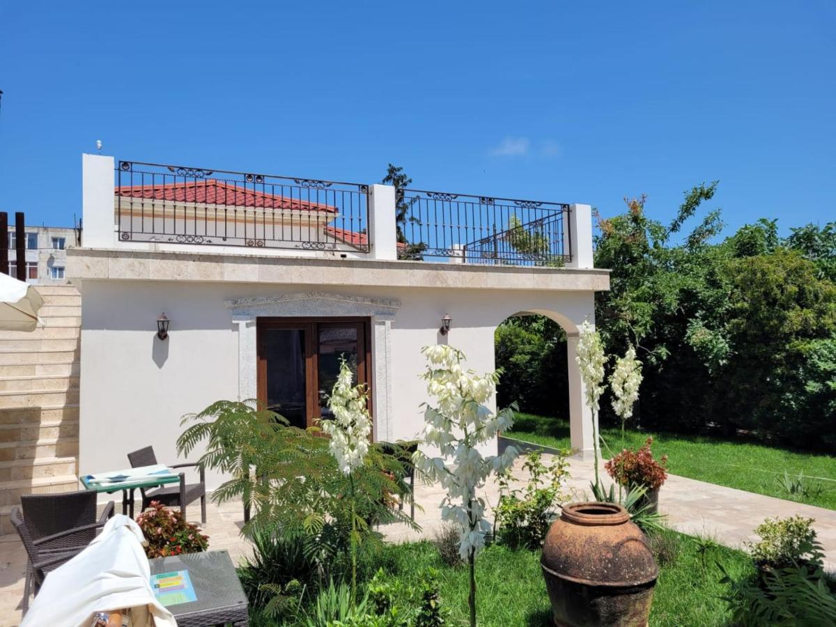 Vila Caviar Hotel Sulina Exterior photo